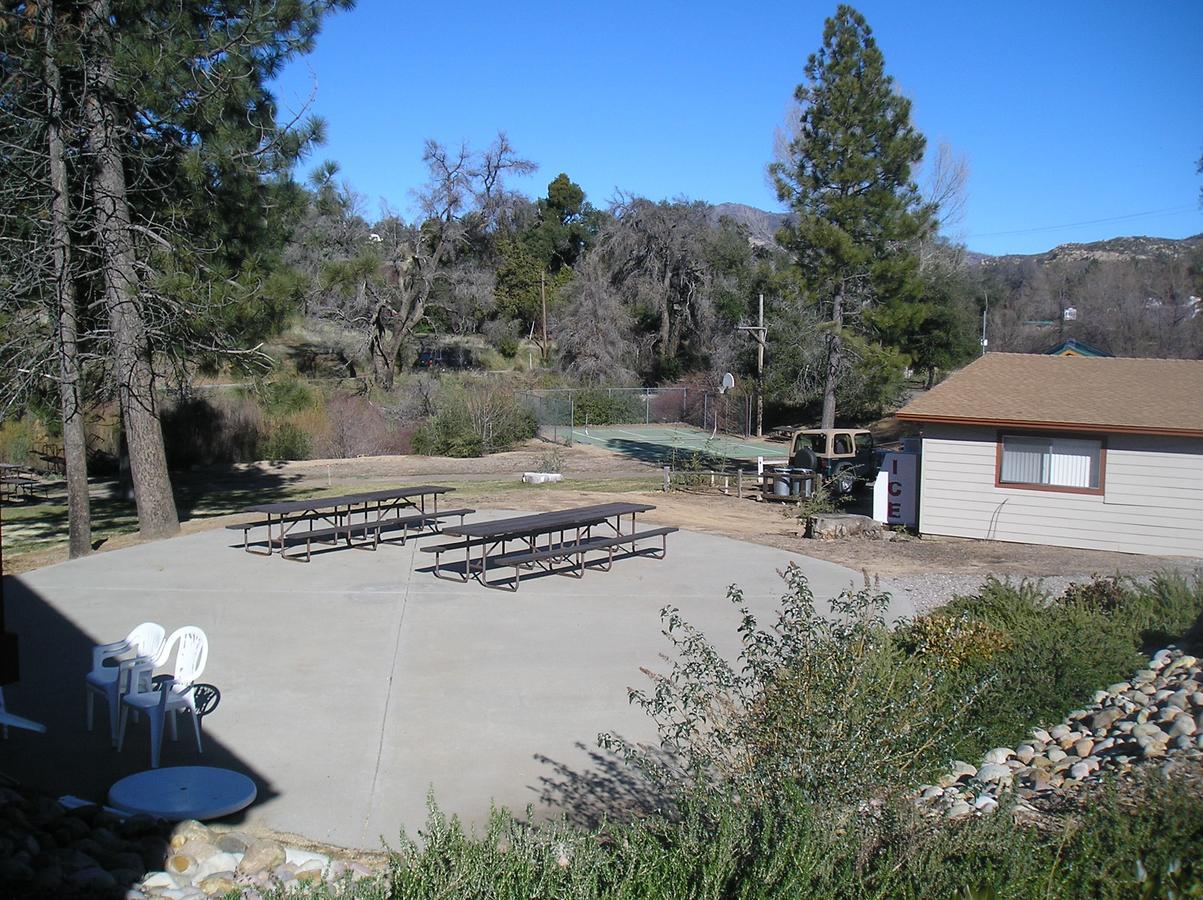 Oakzanita Springs Camping Resort Cottage 4 Descanso Buitenkant foto