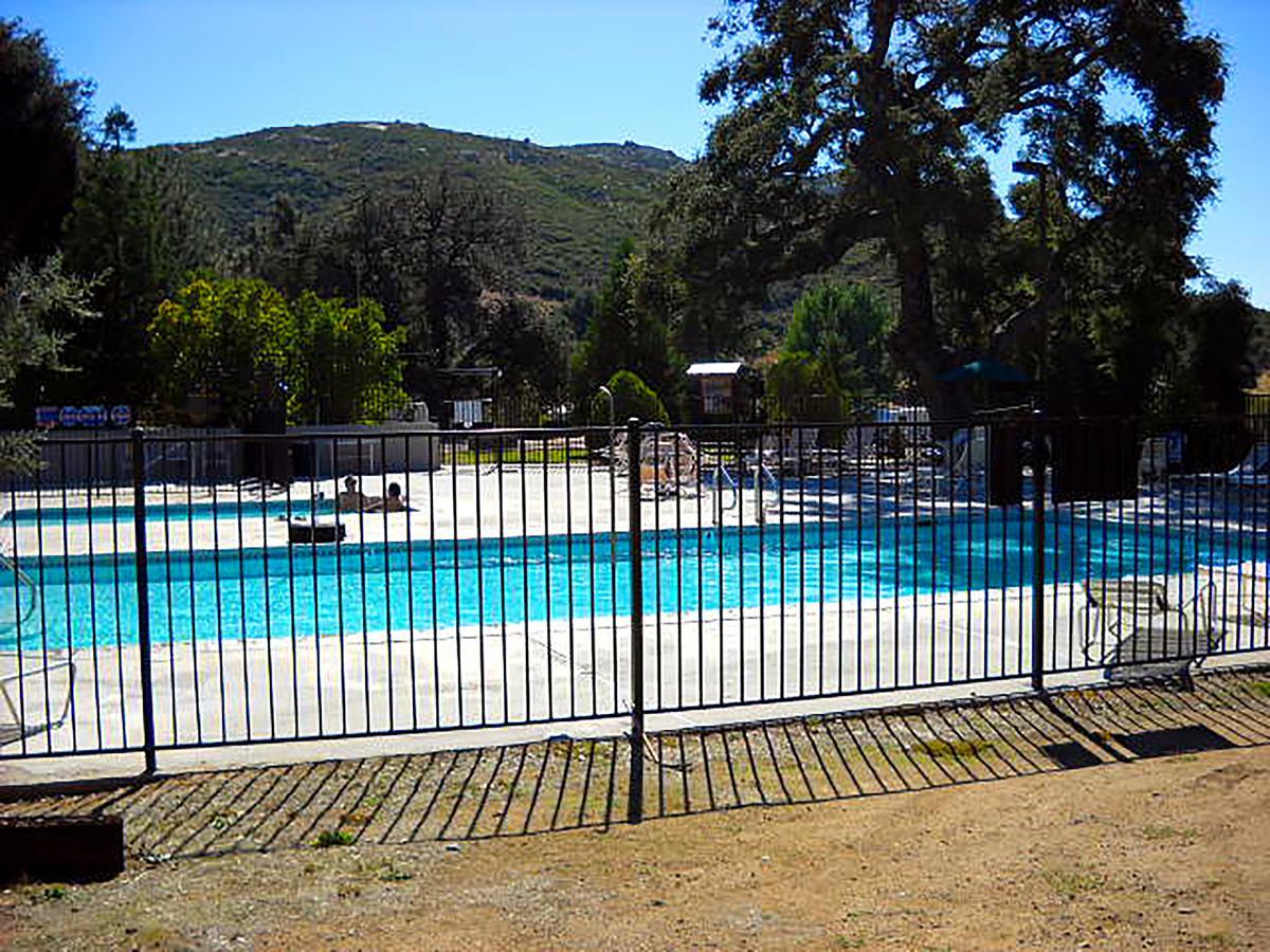 Oakzanita Springs Camping Resort Cottage 4 Descanso Buitenkant foto